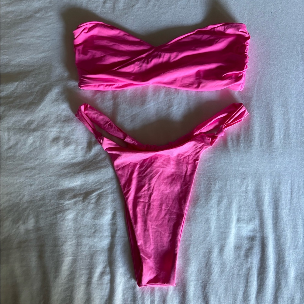 Frankies Bikinis Neon Pink Bikini Set in Size Small